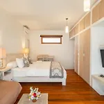 3 Bedroom Cozy Private Pool Villa In Seminyak Wifi